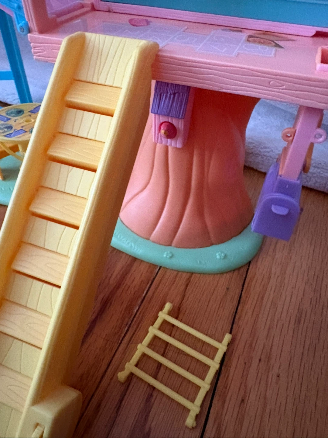Mattel Kelly Doll Treehouse Playset - photo 4