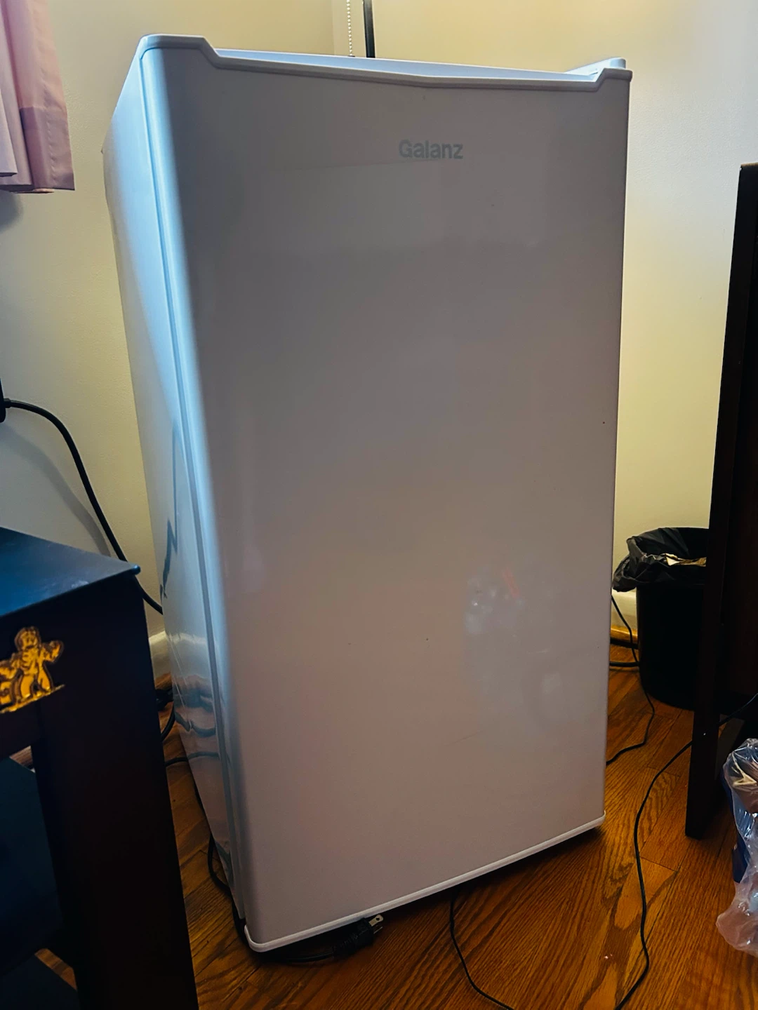 Galanz White Mini Fridge