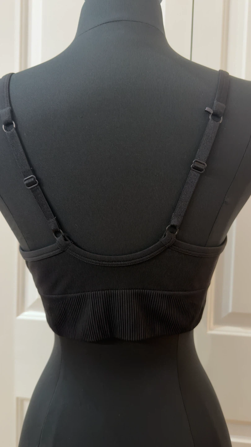Lululemon Black Sports Bra - photo 4