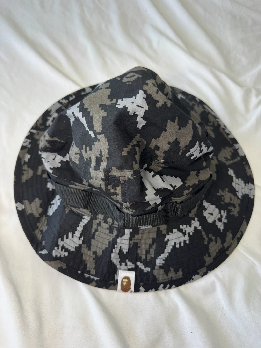 Brand new A Bathing Ape Bape Pixel Camo Bucket Hat Size L