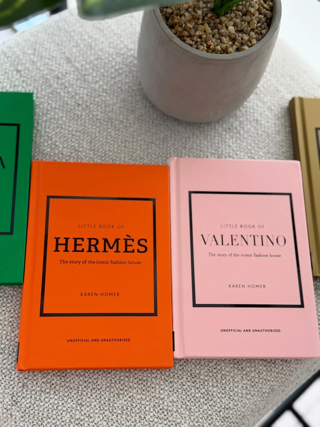 Little Book of Fashion Houses - photo 4