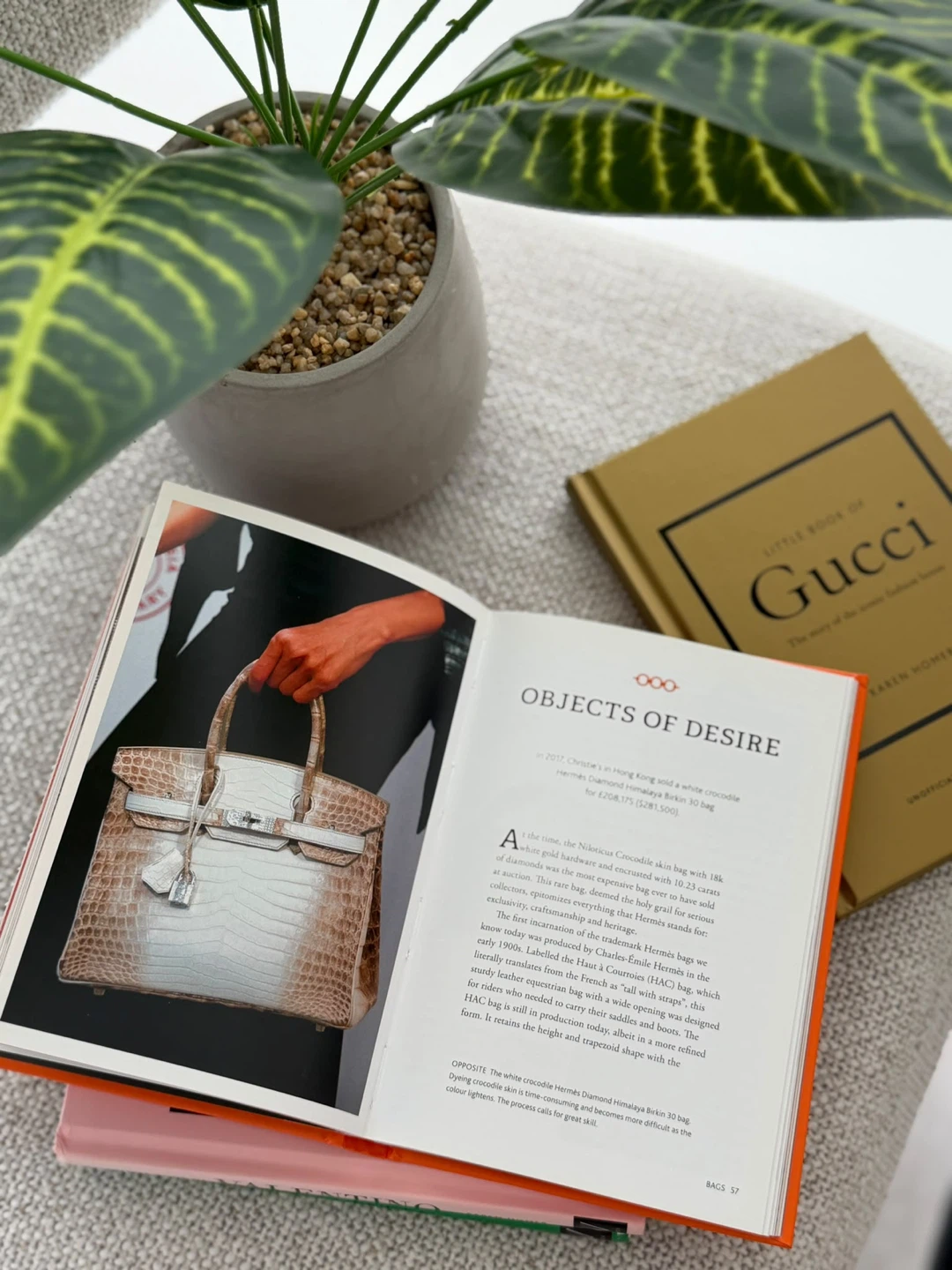 Little Book of Fashion Houses - photo 3