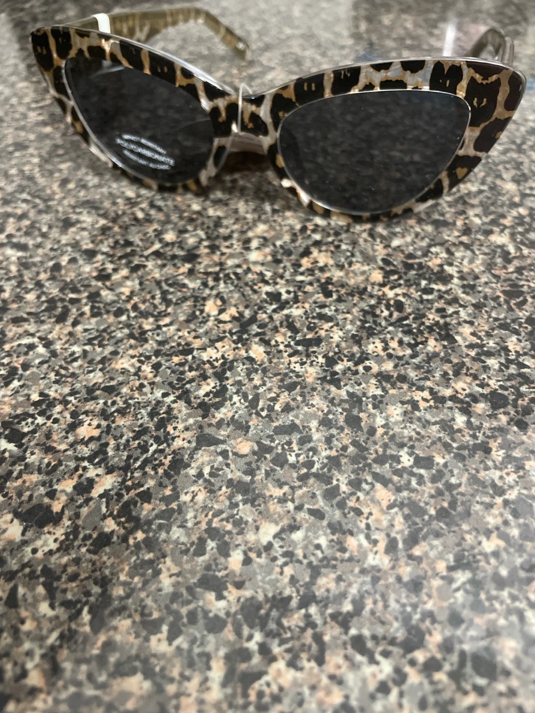 Joe Fresh Leopard Print Sunglasses - photo 2