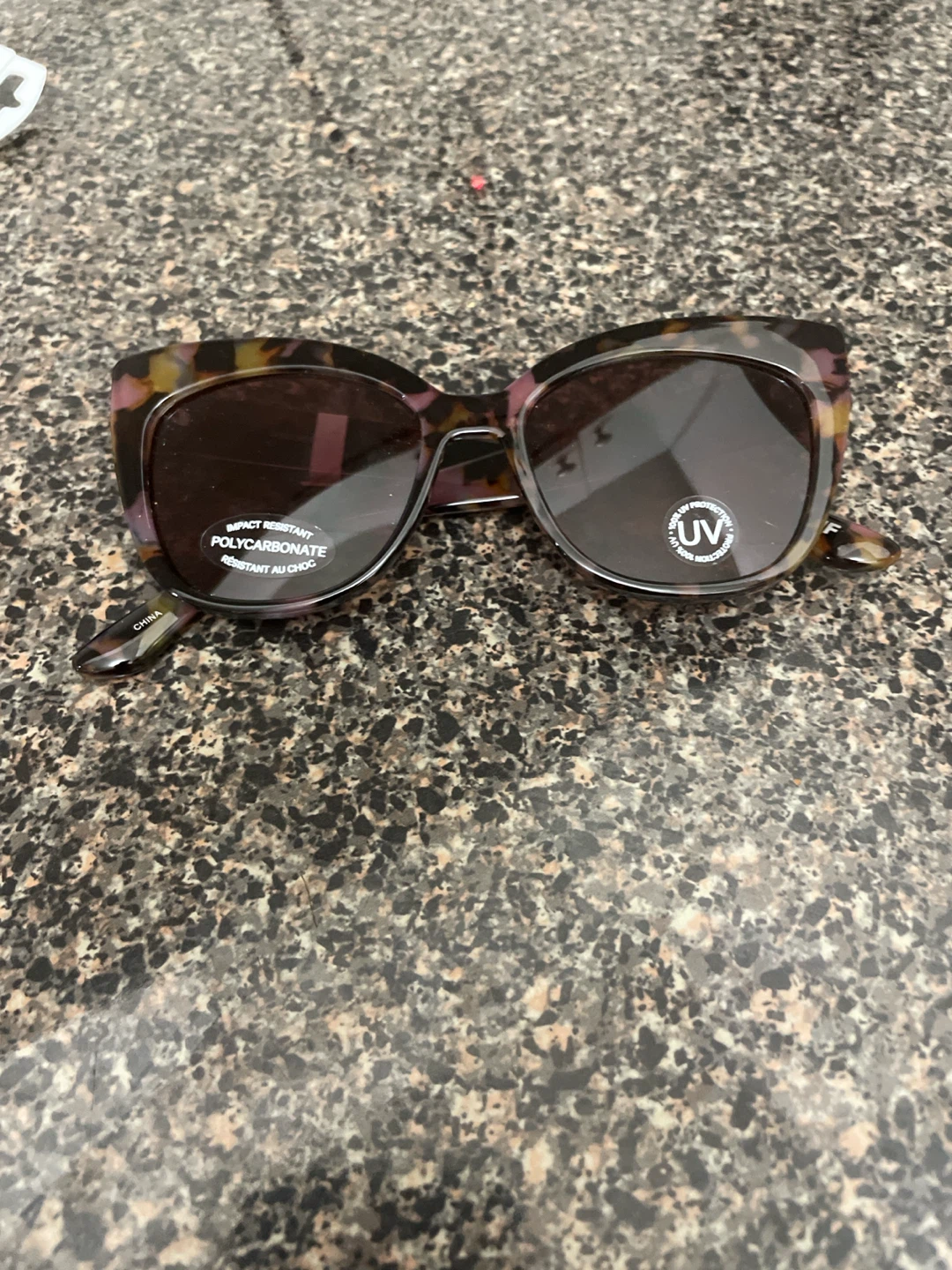 Tortoiseshell Pattern Sunglasses