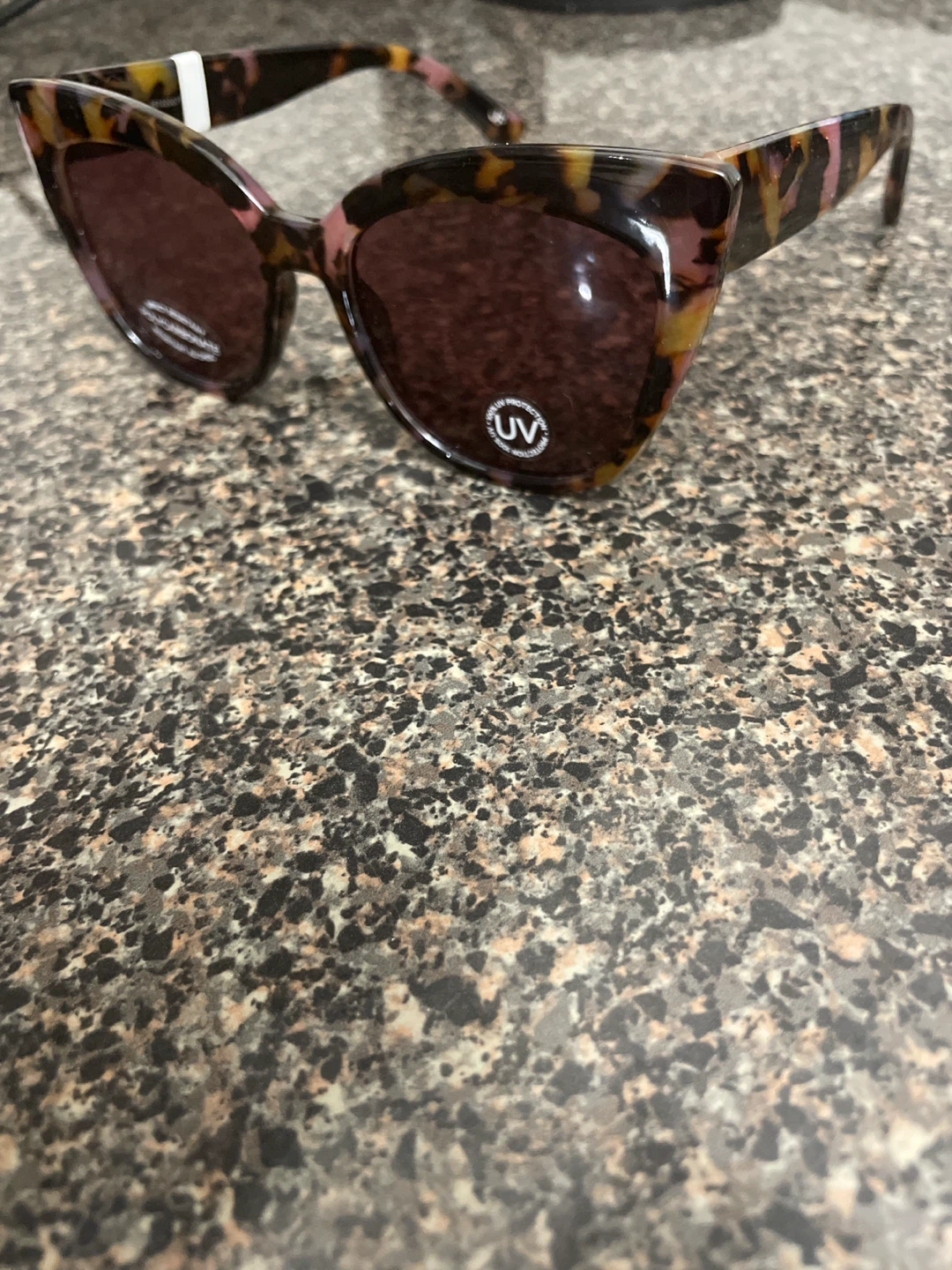 Tortoiseshell Pattern Sunglasses - photo 2