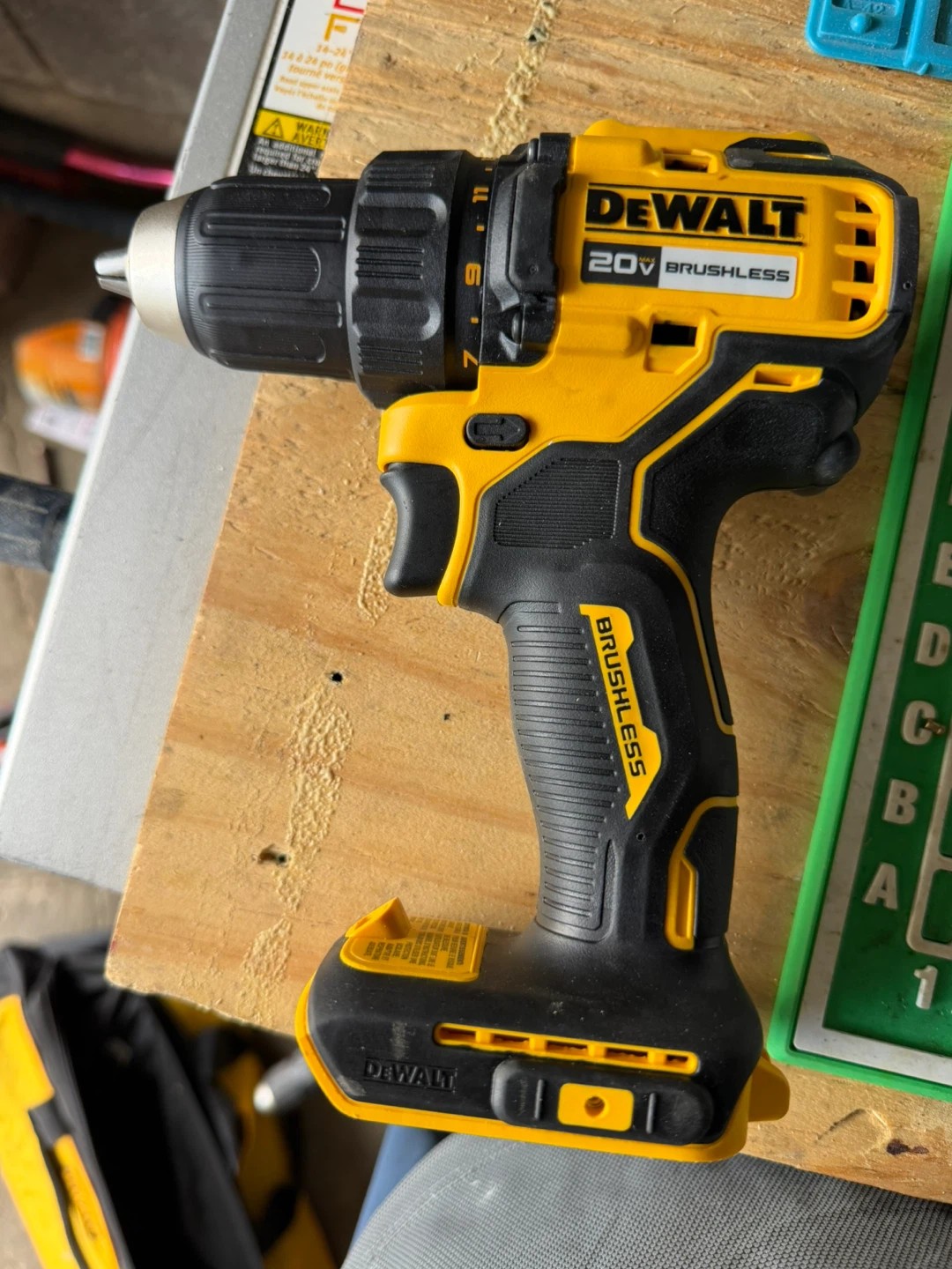DEWALT Cordless Power Tool Set with Bag - photo 5