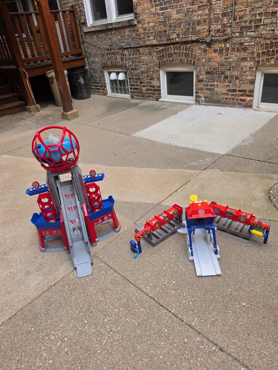 Paw Patrol Lookout Tower/ Rescue Set
