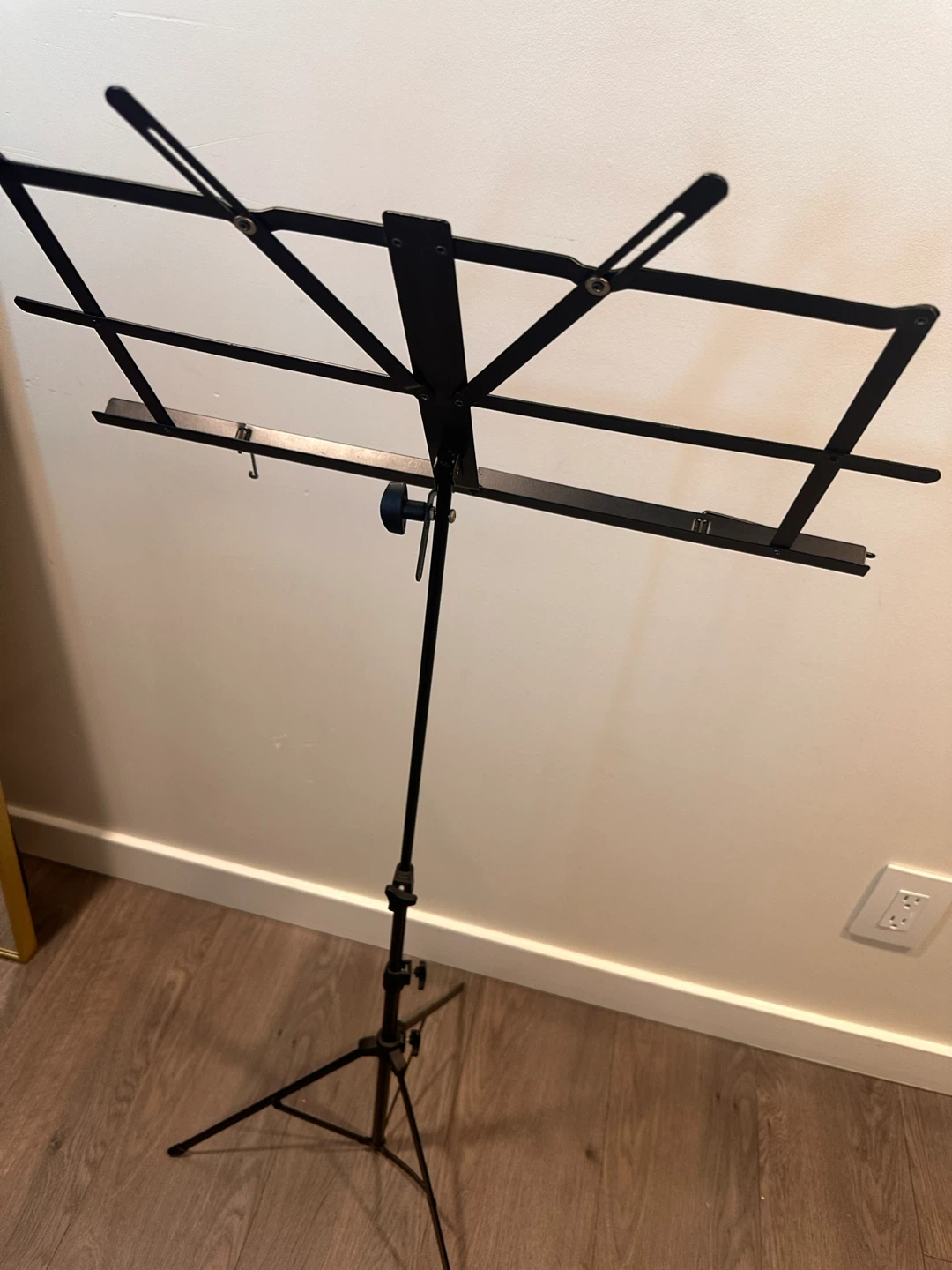 Profile Music Stand (comes with a bag) - photo 3