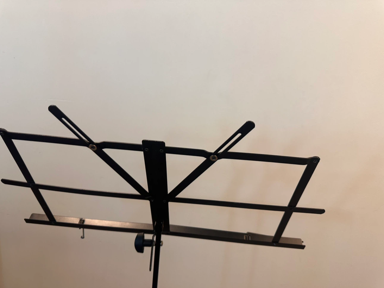Profile Music Stand (comes with a bag) - photo 4
