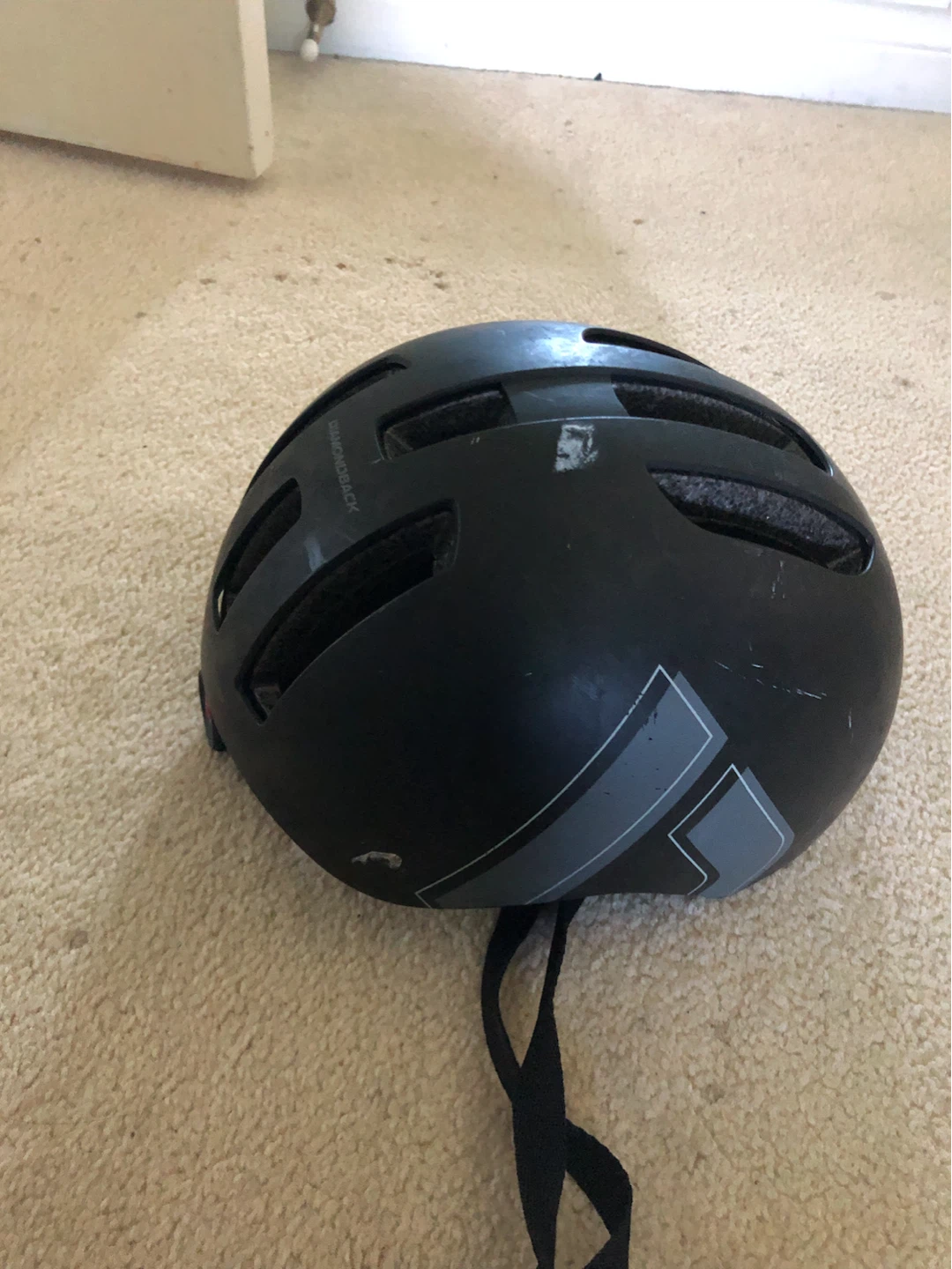 Diamondback Black Bike Helmet with Rear Light - photo 3