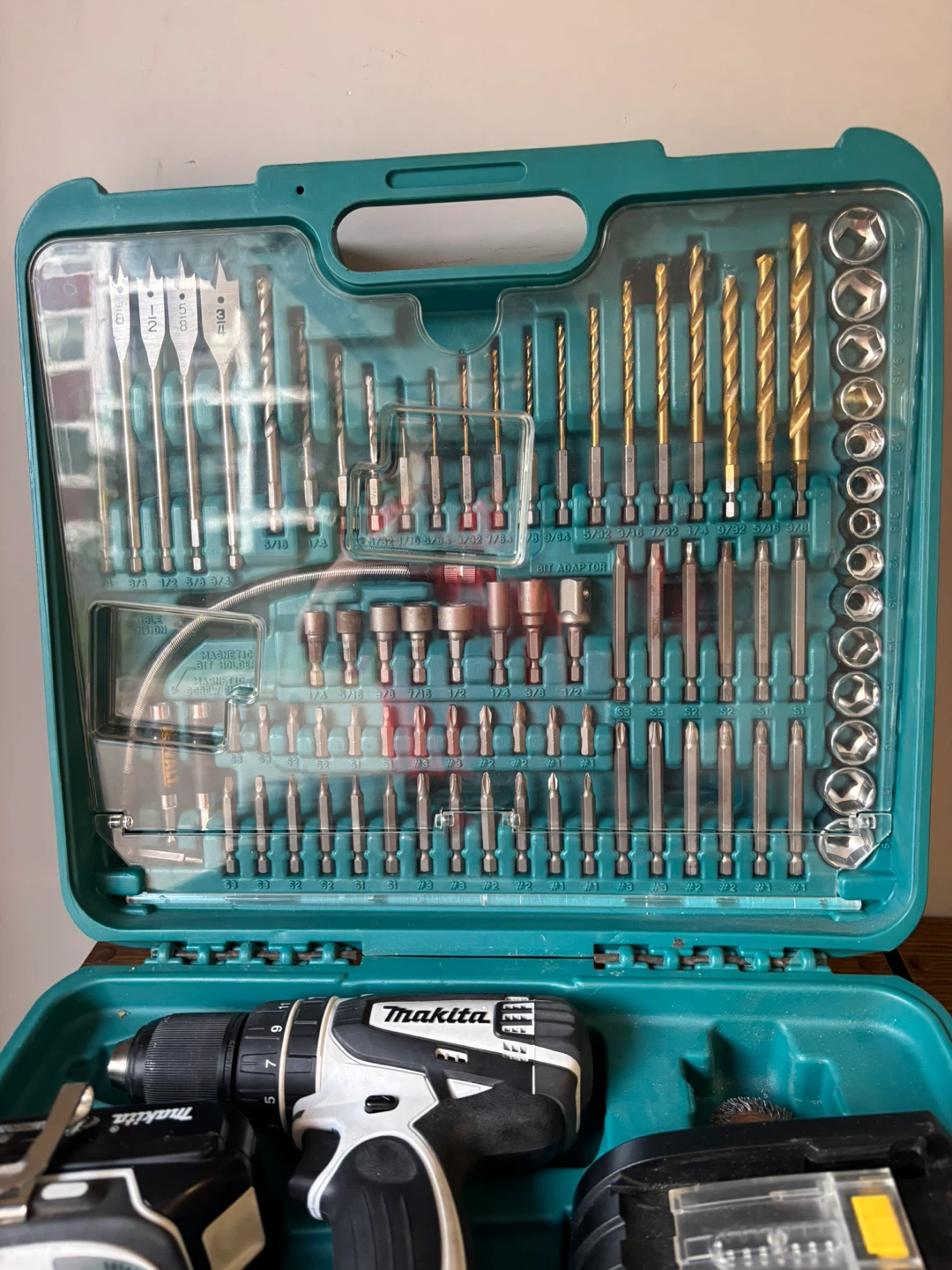 Makita 18V LXT Drill and Impact Driver Combo Kit - photo 2