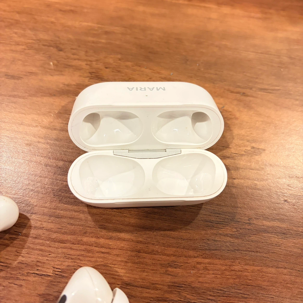 Apple AirPods Pro - photo 4