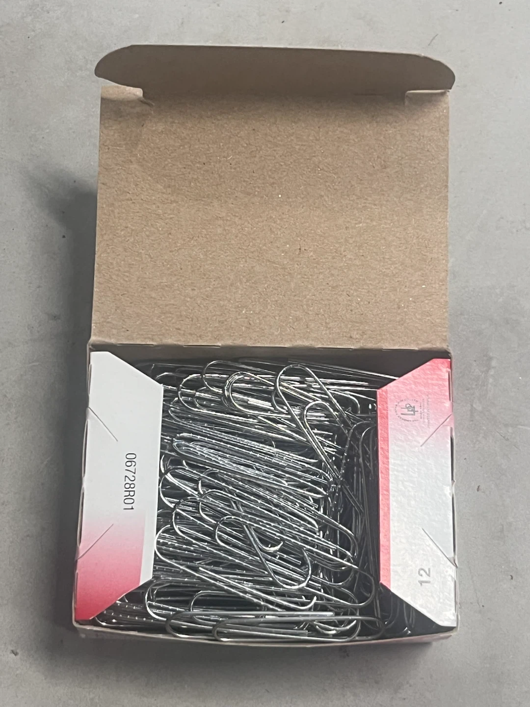ACCO Jumbo Non-Skid Paper Clips (100 Count) - photo 2