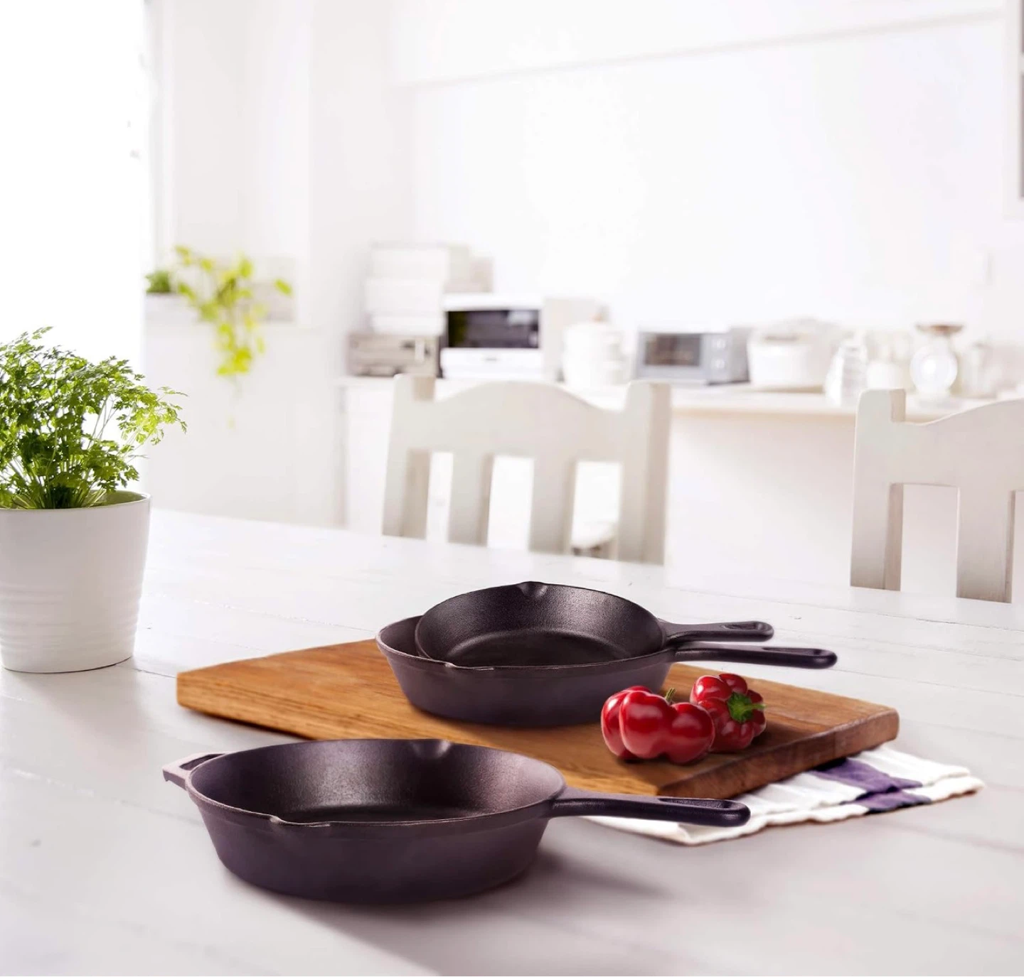 Cuisinel 4-Piece Cast Iron Skillet Set - photo 2