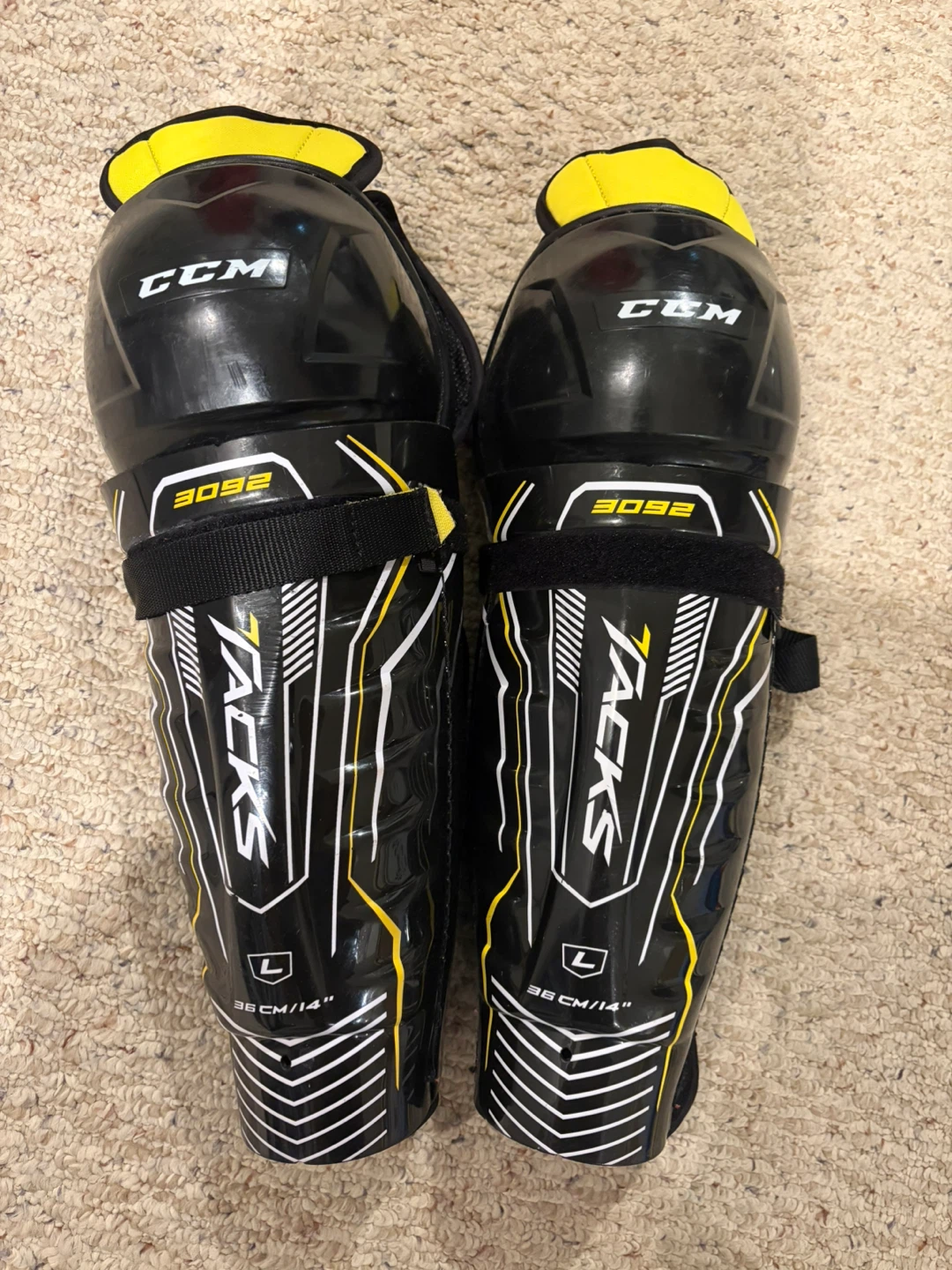 CCM Tacks 3092 Shin Guards 14 inches