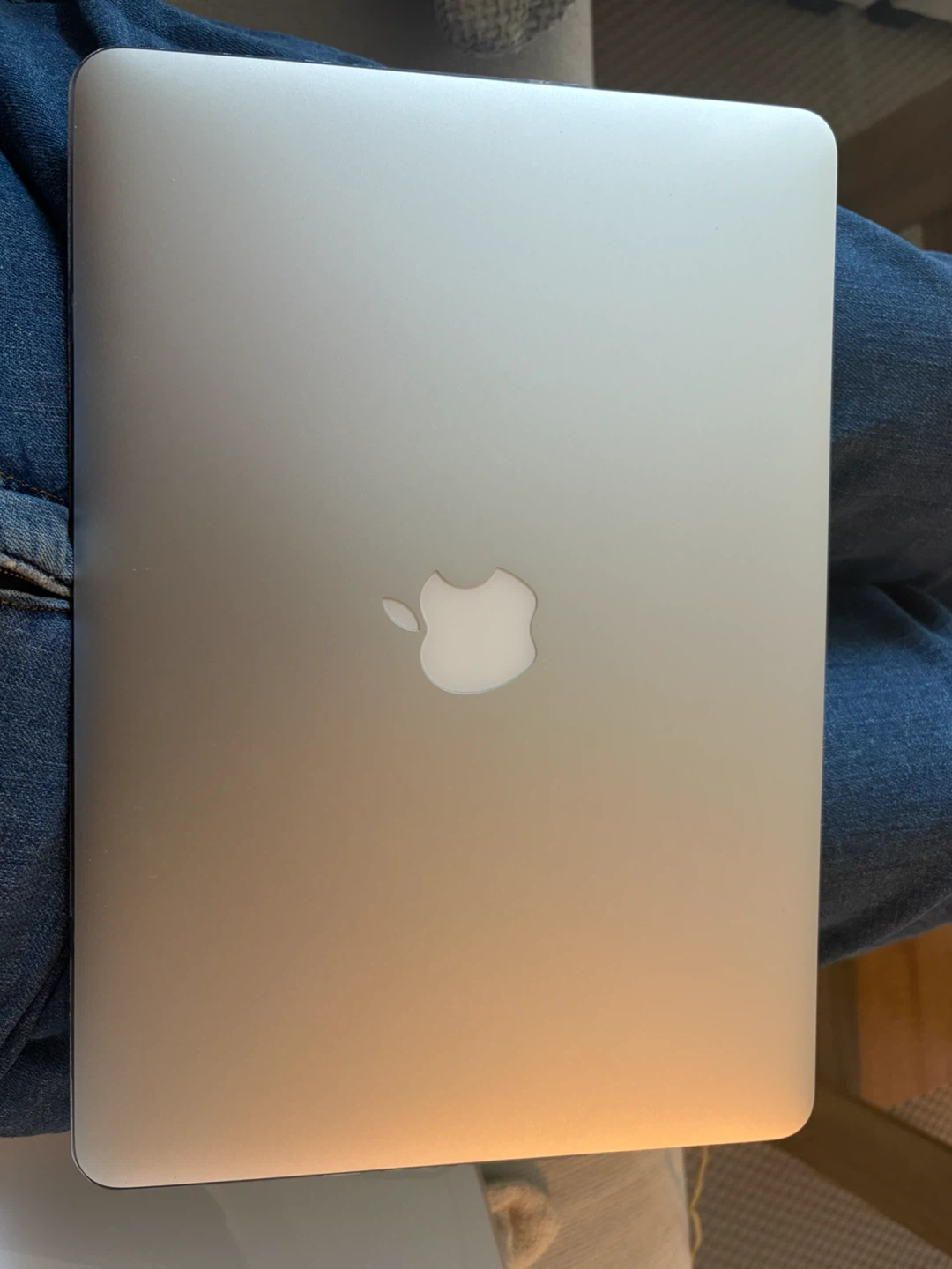 Apple MacBook Air 13-inch (2017) - photo 3
