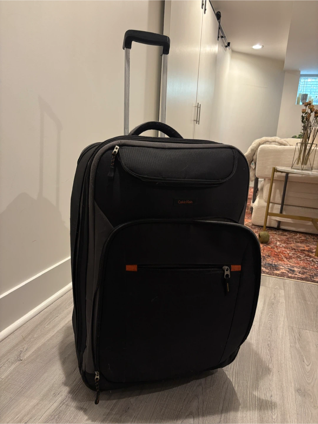 Calvin Klein Rolling Luggage - photo 4