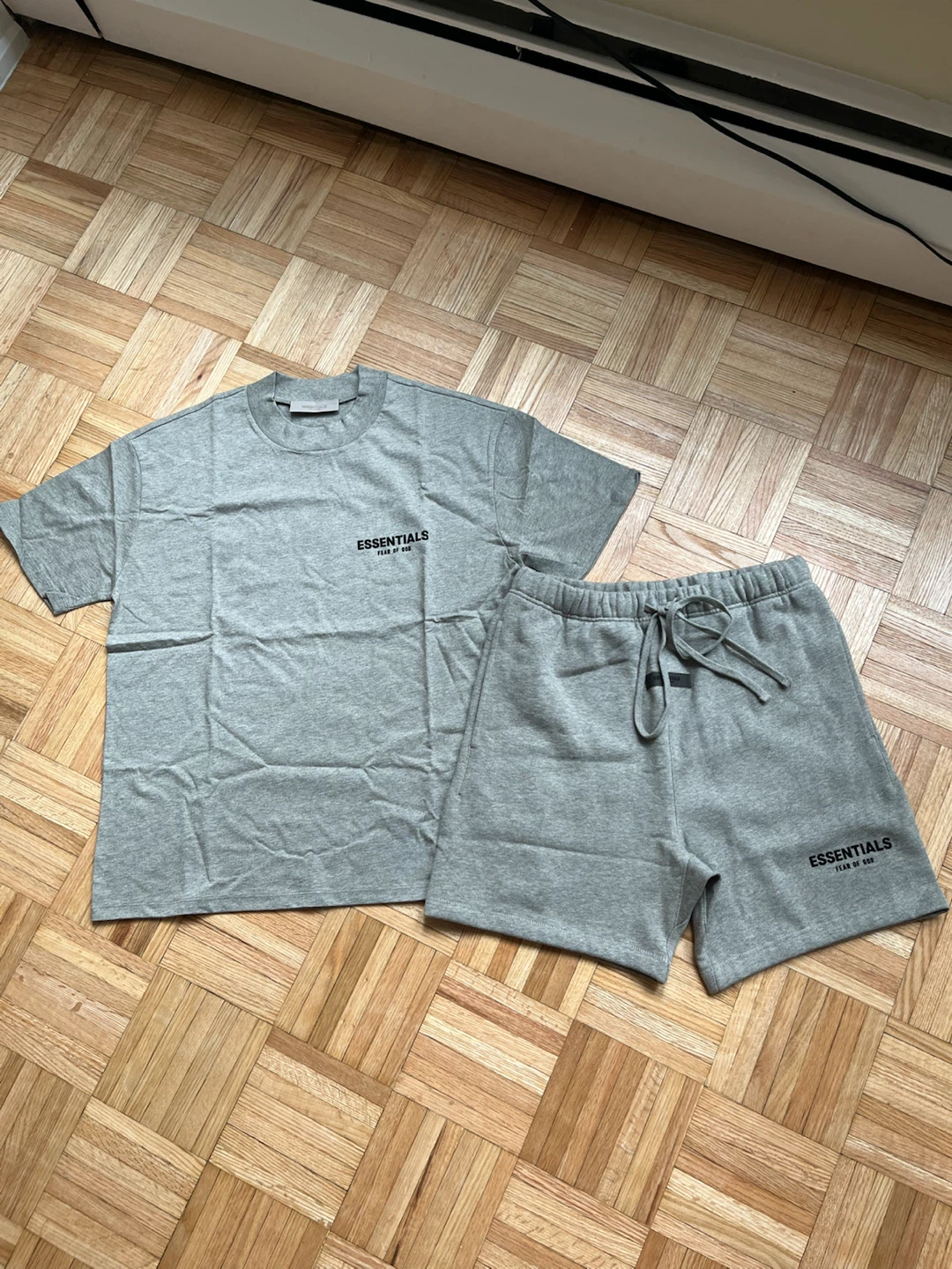 FEAR OF GOD ESSENTIALS SS22 Dark Oatmeal Set - photo 2