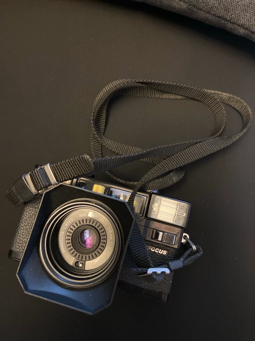 Minolta AF-C 35mm Film Camera - photo 4