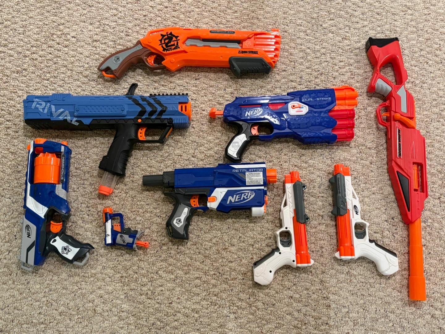 Set of 8 Assorted Nerf Blasters