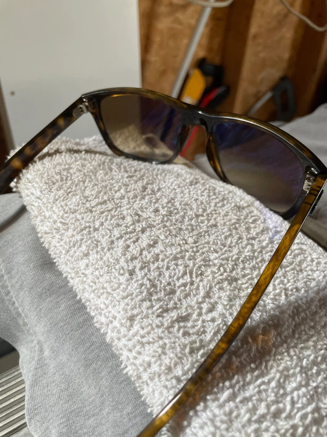 Ray-Ban RB4181 Sunglasses (Polished Light Havana Frame Colour) - photo 4