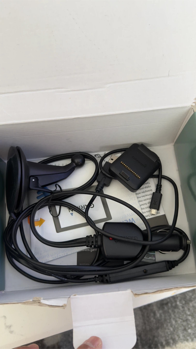 Garmin nuvi 2797LMT GPS Navigator - photo 3