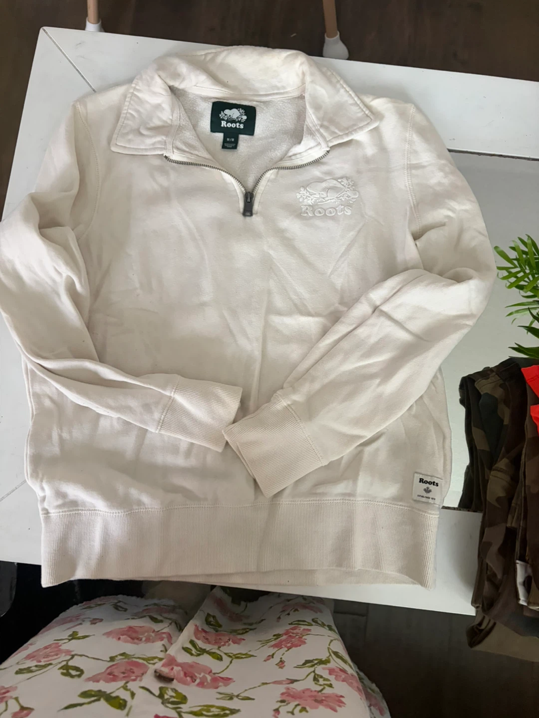 Roots Cream Quarter-Zip and Sweatpants Set