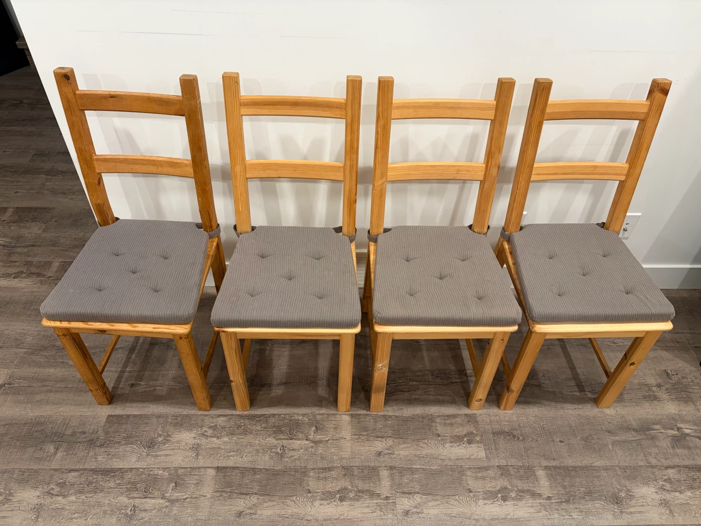 set of 4 wooden dining chairs for $80