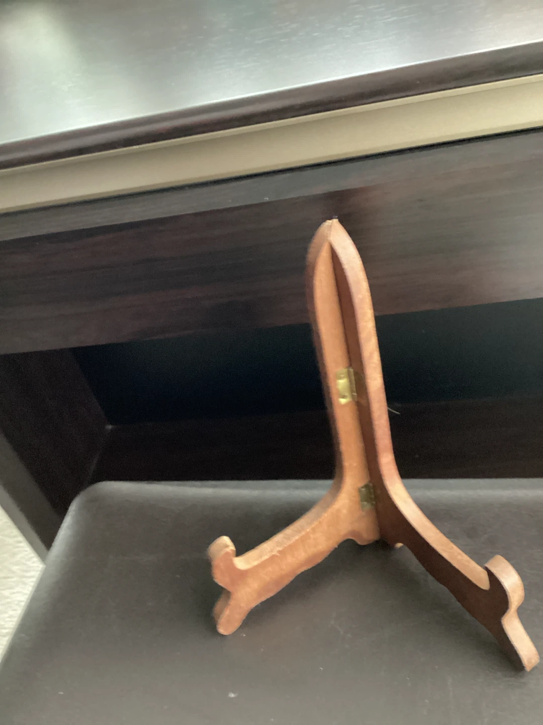 Happy Anniversary Decorative Plate with Wooden Stand - photo 3