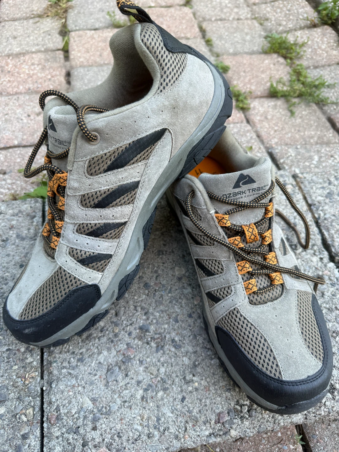 Ozark Trail Hiking Shoes Size 11 - photo 3