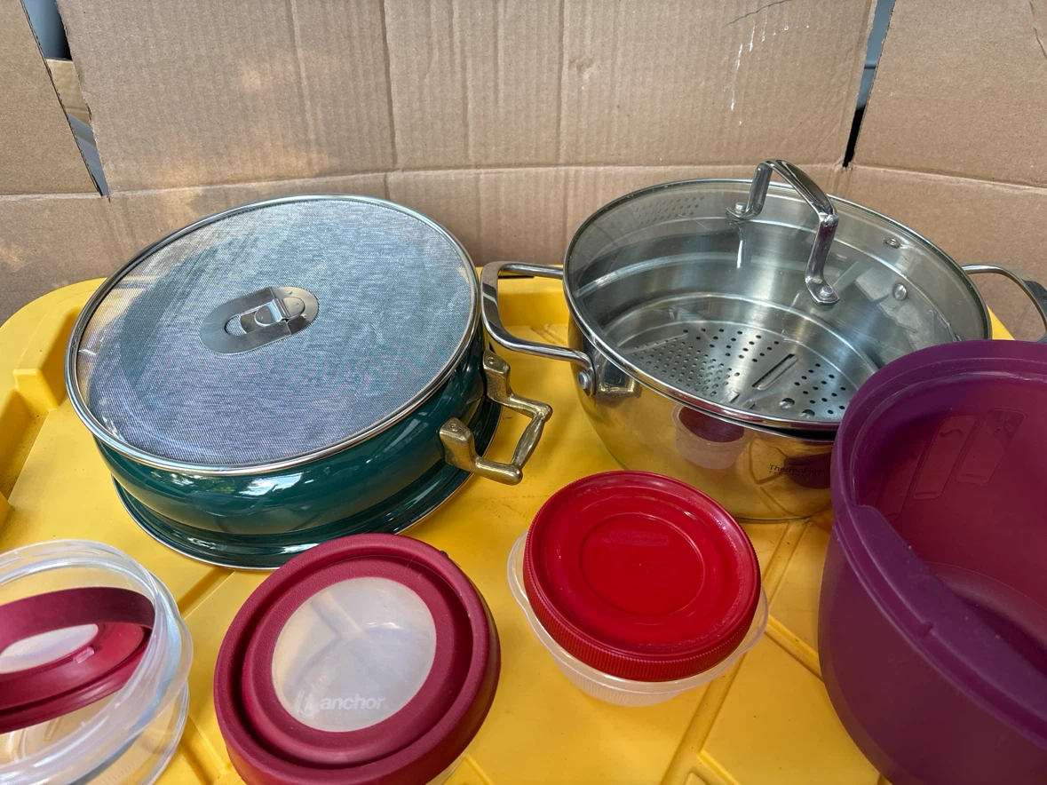 Kitchen Storage and Cookware Assortment - photo 2