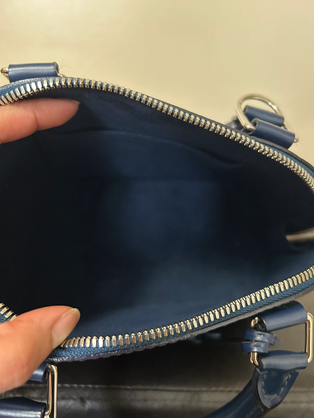 Authentic Louis Vuitton Epi Leather Alma BB Handbag Blue - photo 3