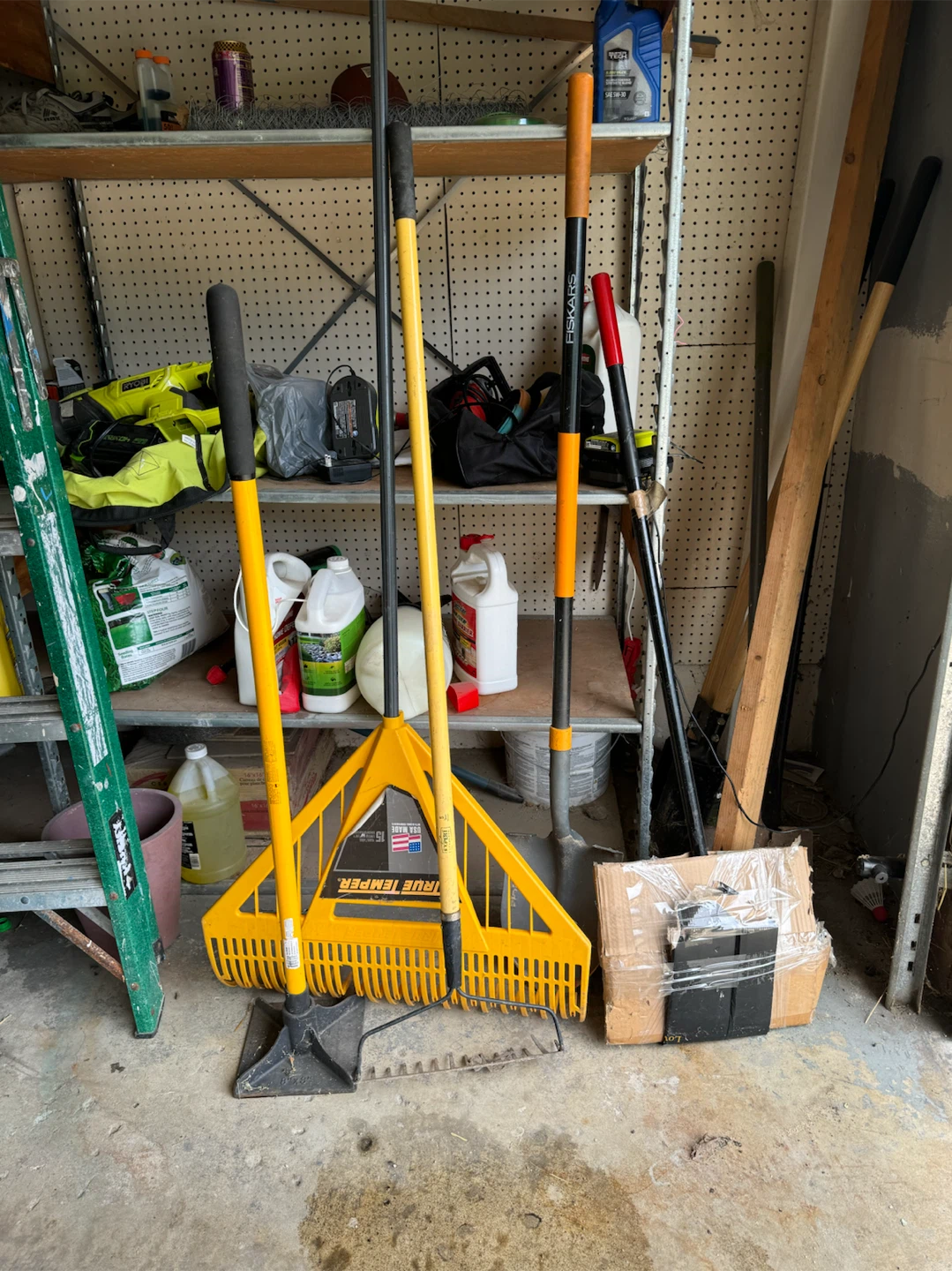 Outdoor Tools - photo 2