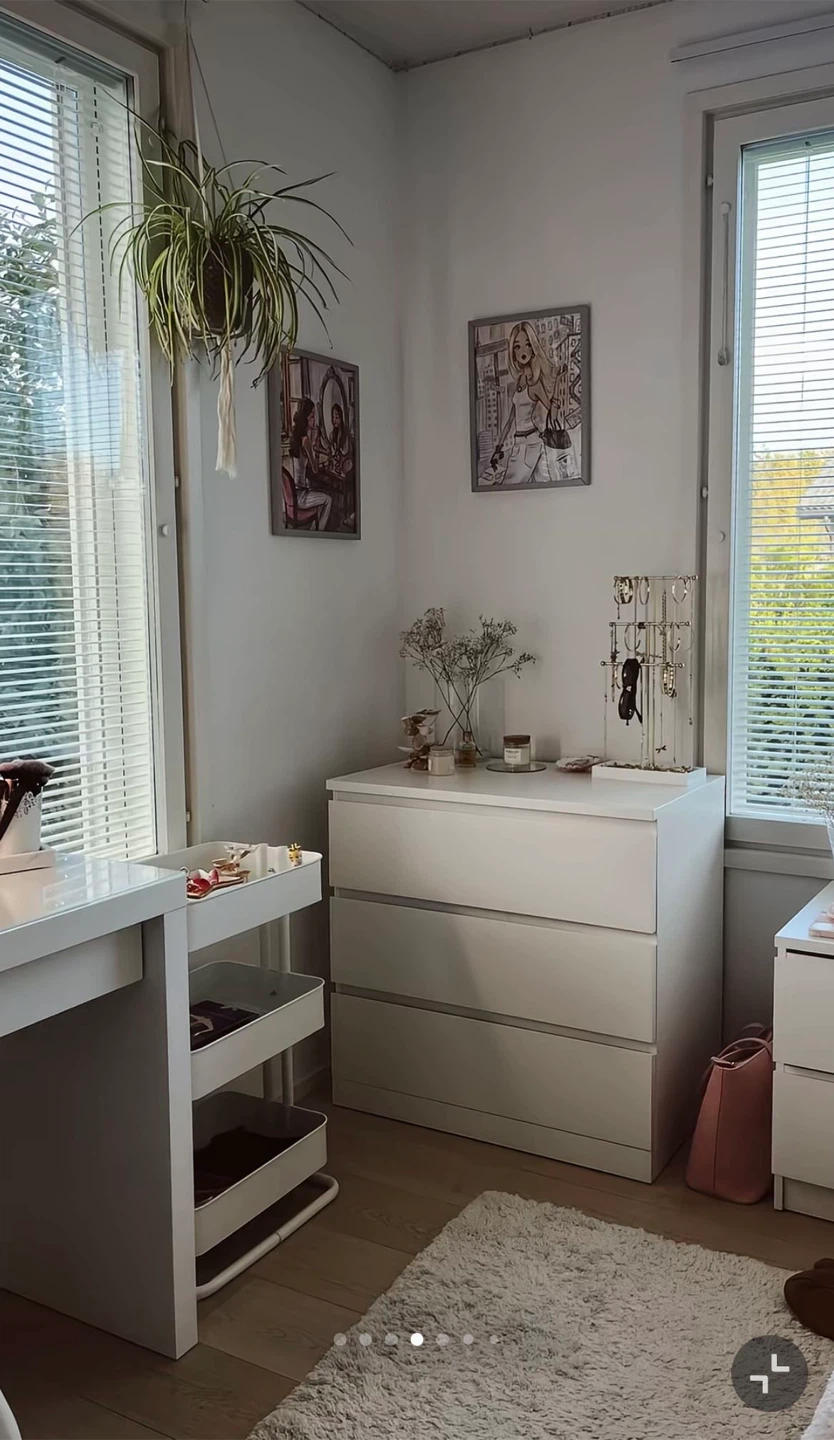 IKEA MALM White 3-Drawer Dresser