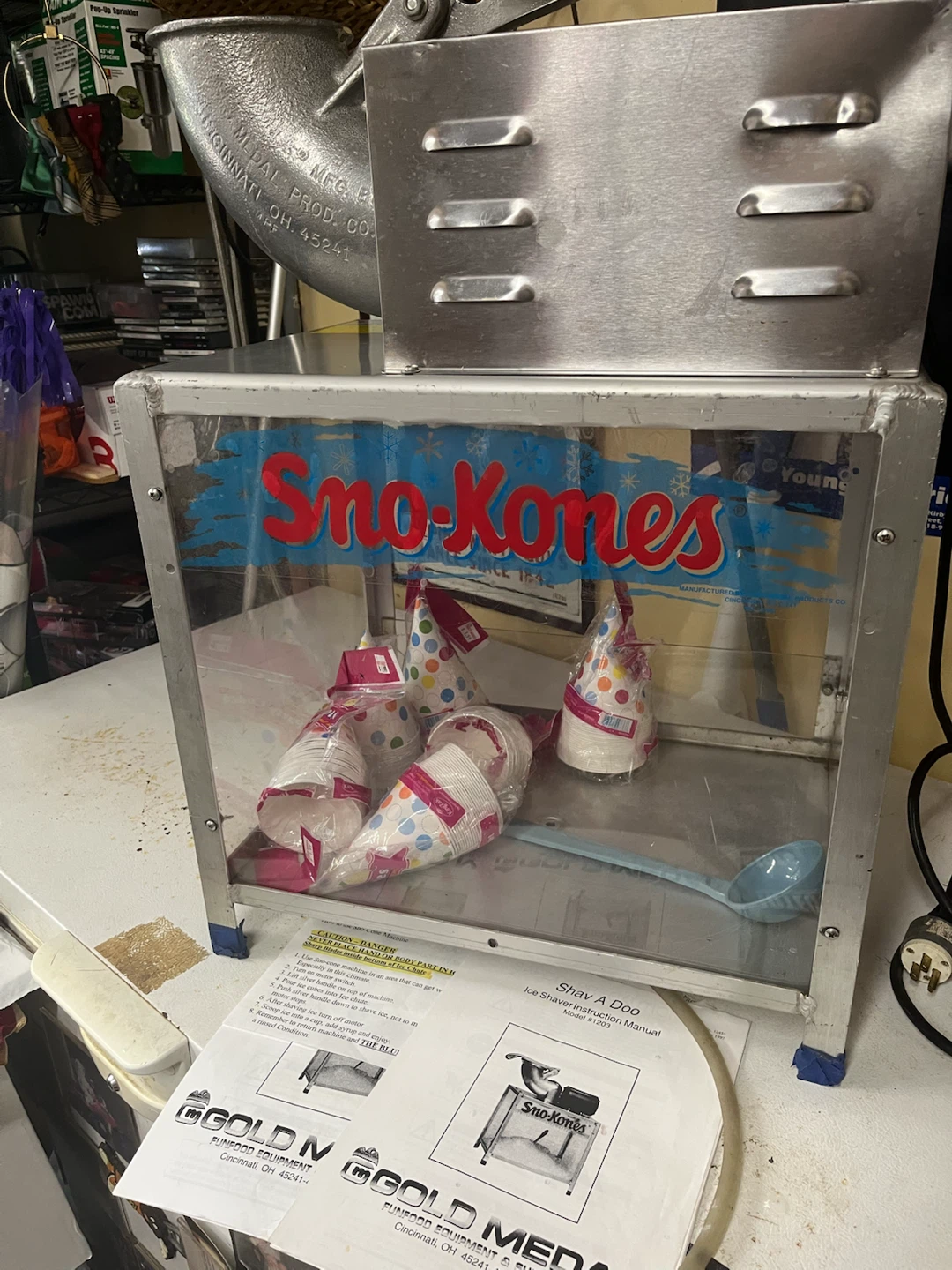 Gold Medal Sno-Kones Ice Shaver Machine Model #1203