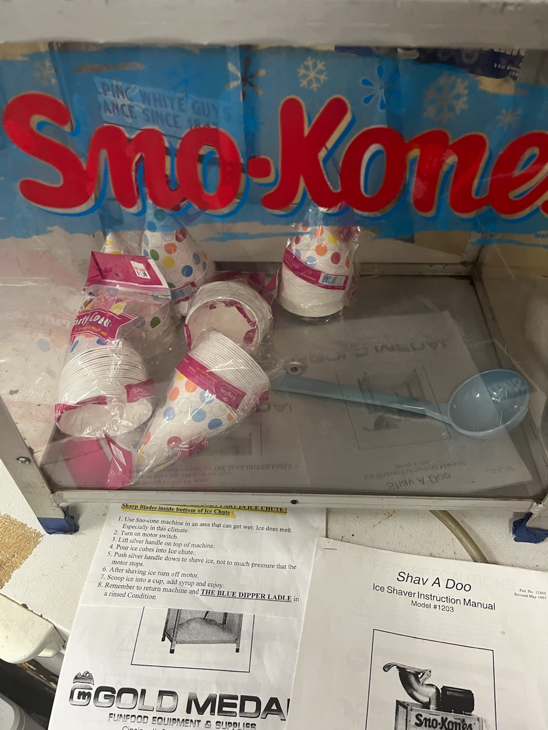 Gold Medal Sno-Kones Ice Shaver Machine Model #1203 - photo 5
