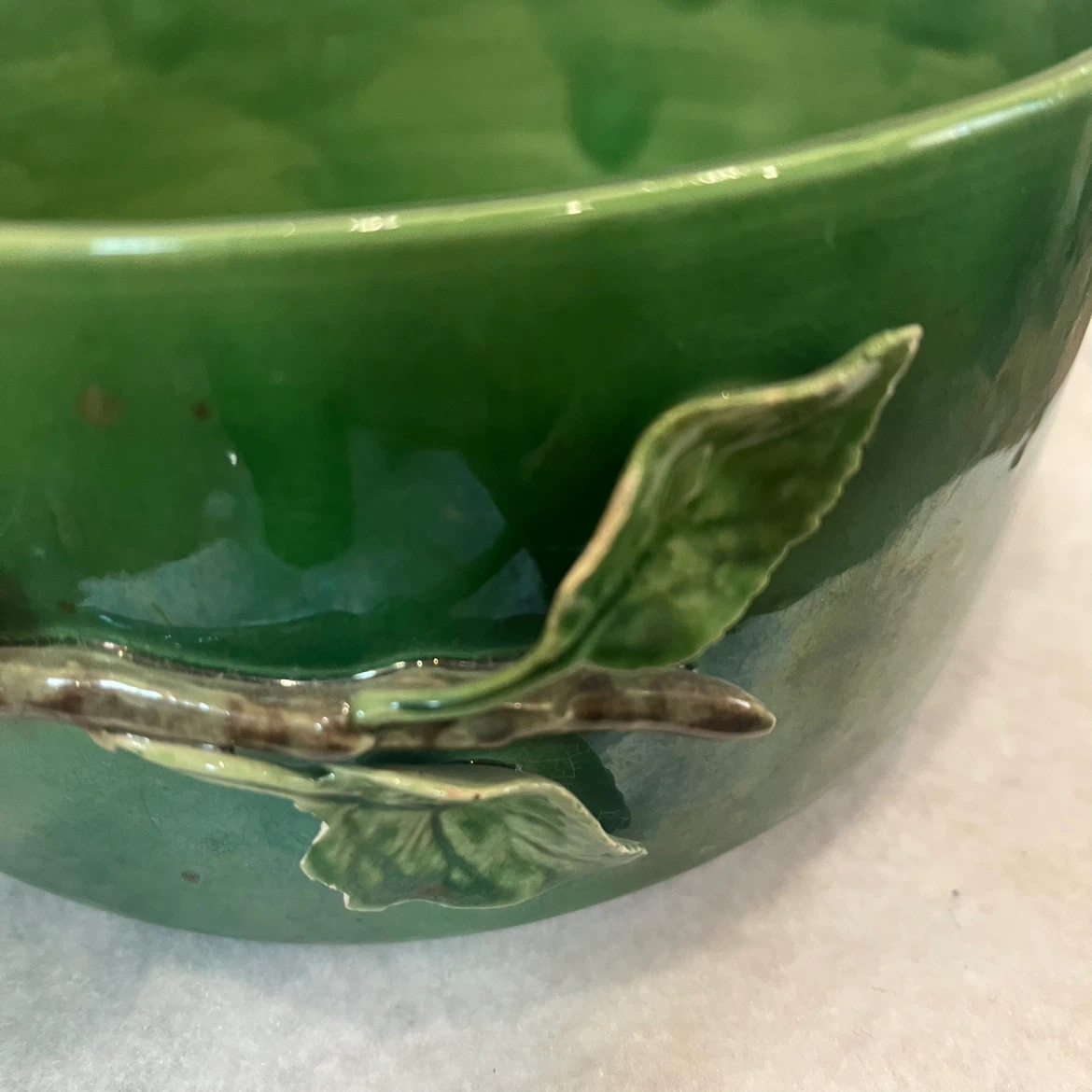 Green Ceramic Bowl with Apple and Leaf Design - photo 4
