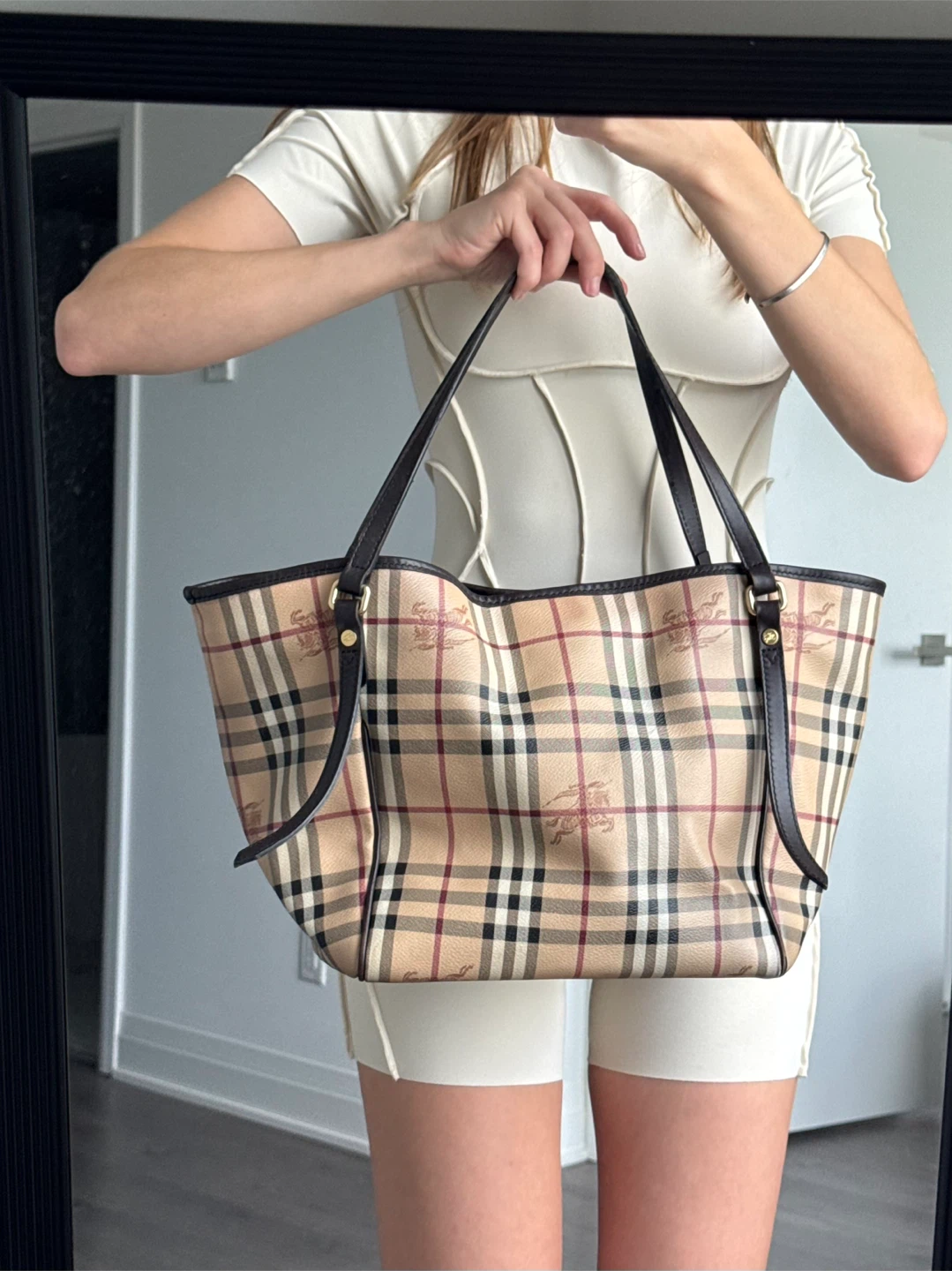 Burberry Haymarket Check Coated   Medium Tote Bag AUTHENTI - photo 2