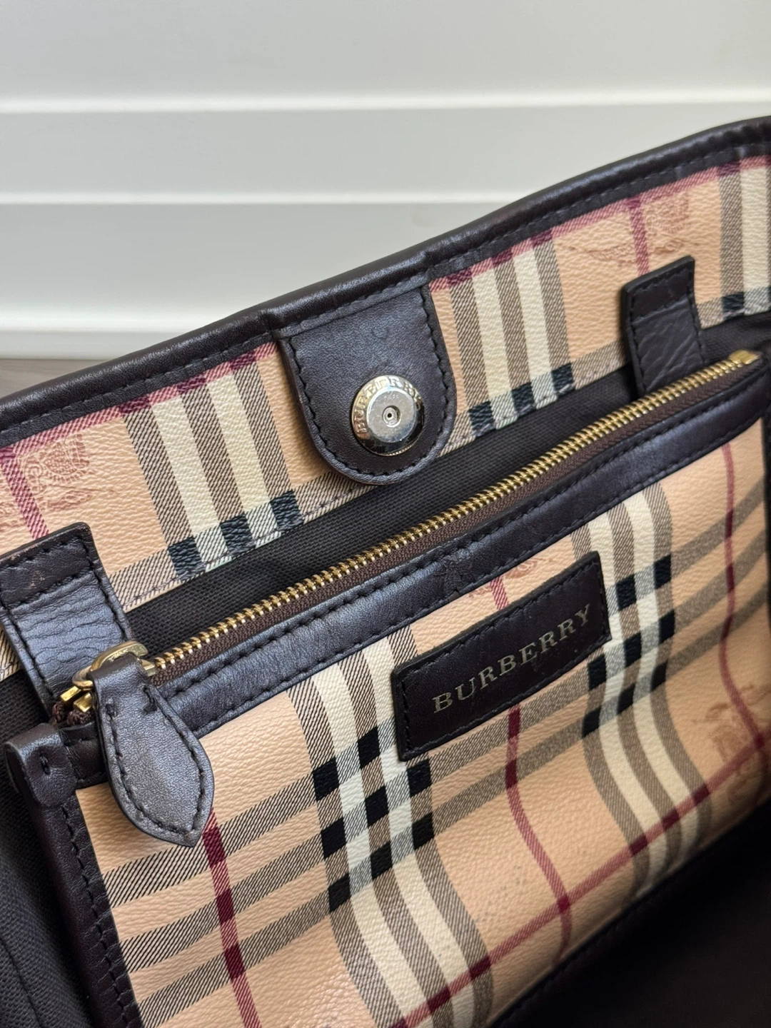 Burberry Haymarket Check Coated   Medium Tote Bag AUTHENTI - photo 5