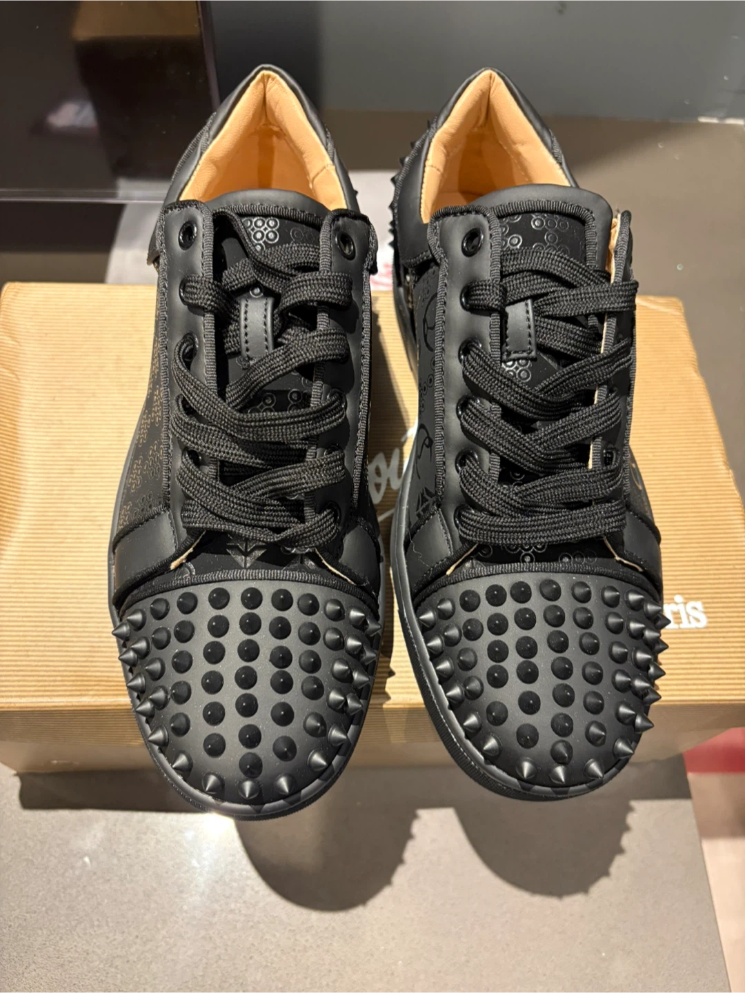 Christian Louboutin Louis Junior Spikes Size 39 - photo 3