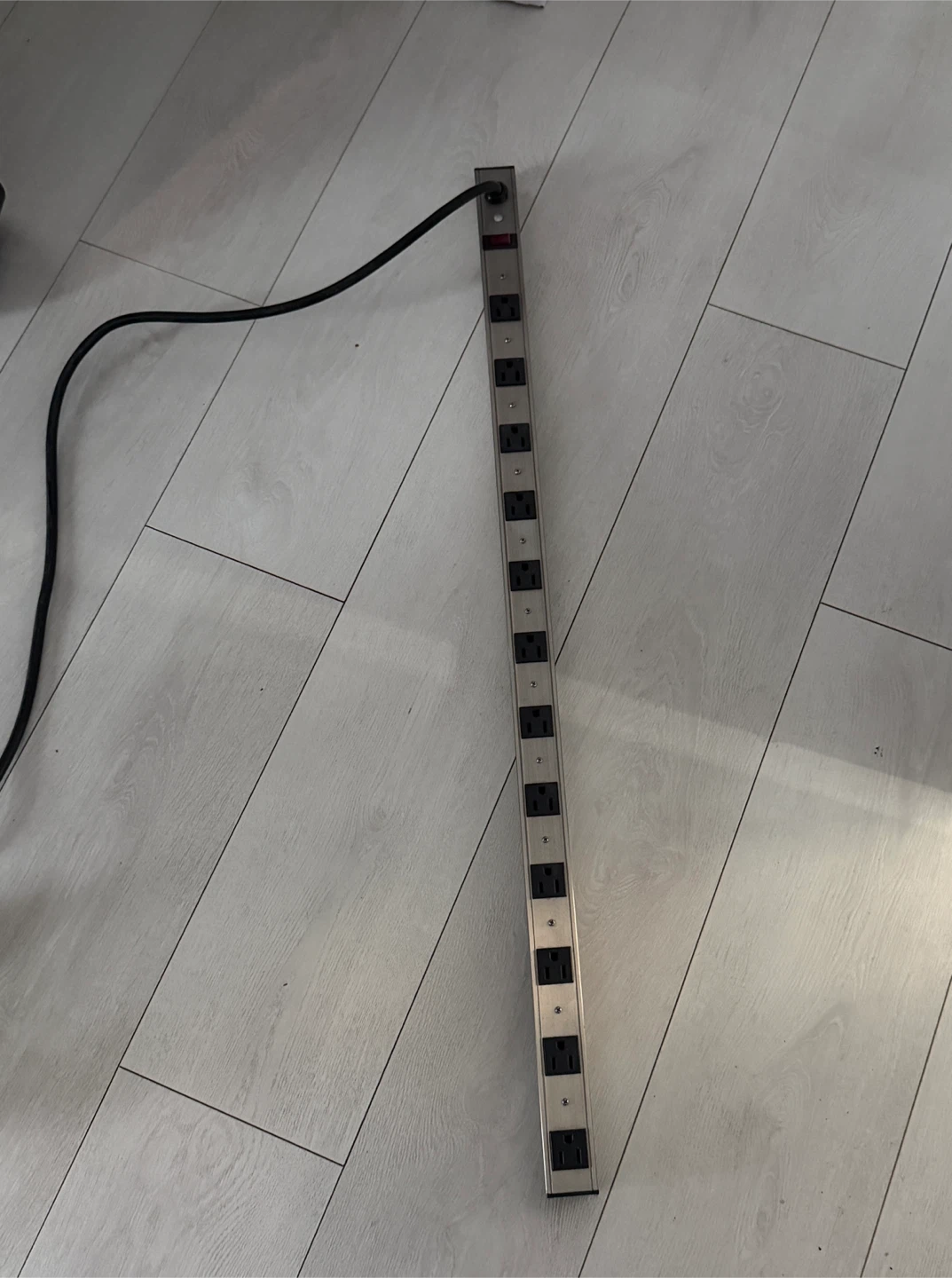 12 Outlet Power Strip by Prime Cables
