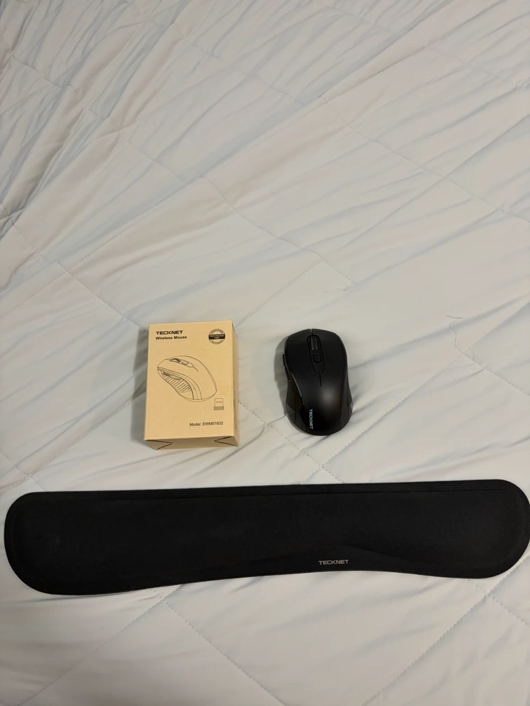 TECKNET wireless mouse + wrist rest (pickup only)