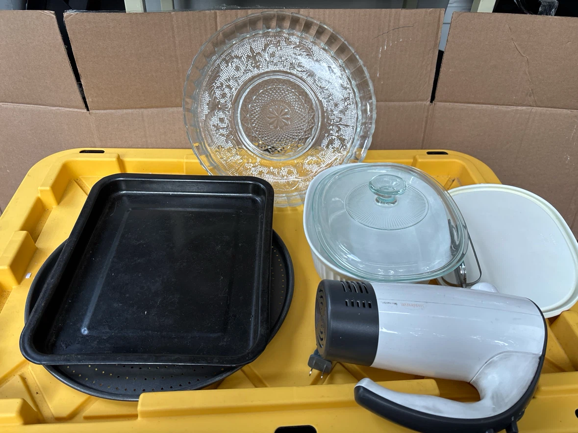 Kitchenware Bundle with Sunbeam Hand Mixer