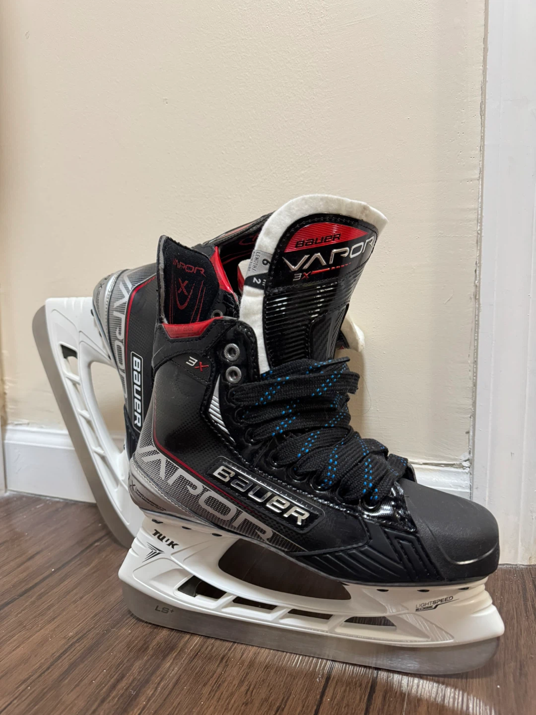 Bauer Vapor 3X Ice Hockey Skates Size 6