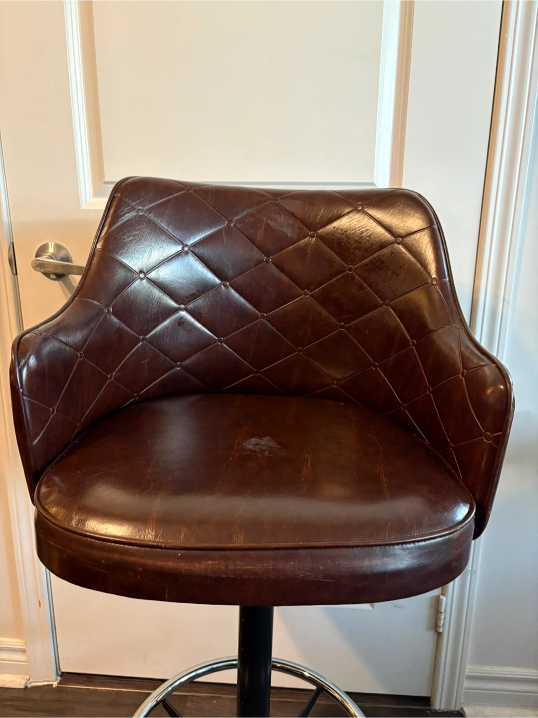 Vintage Style Quilted Bar Stool - photo 3