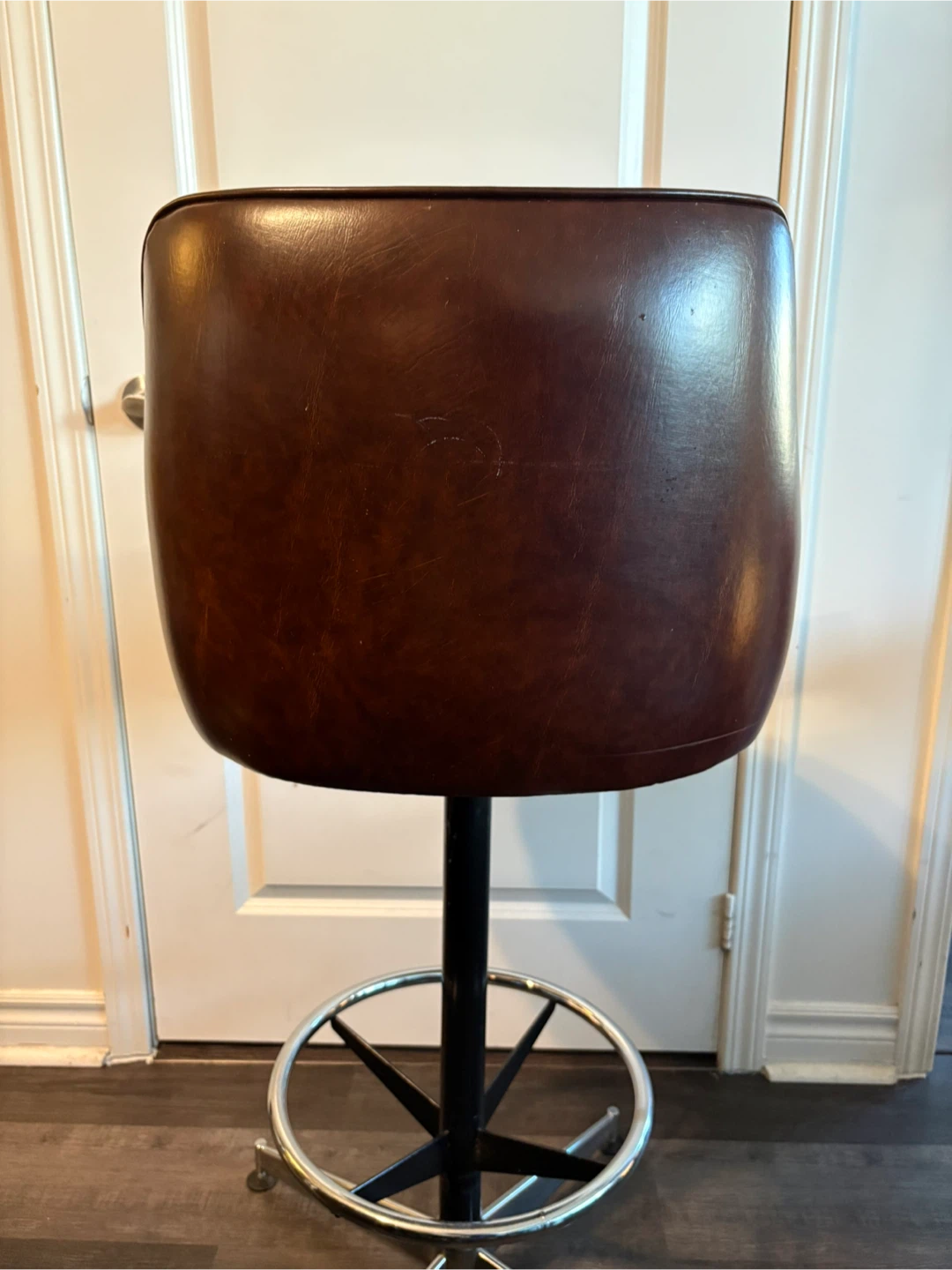 Vintage Style Quilted Bar Stool - photo 4
