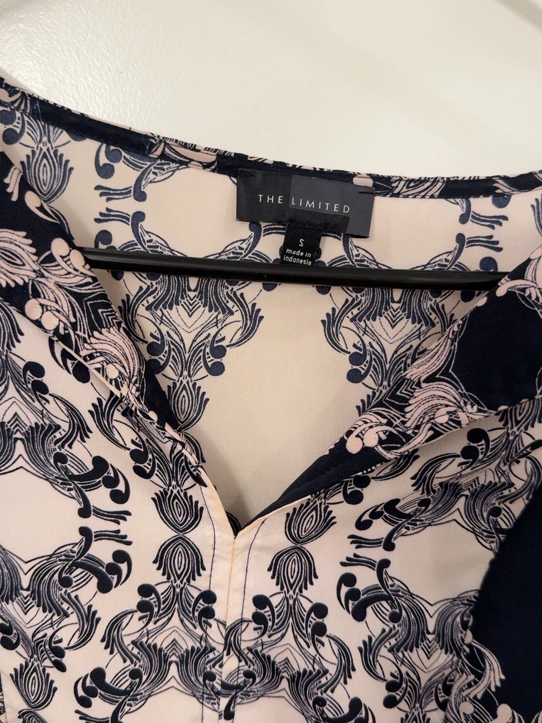 The Limited Navy & Cream Printed Blouse – Size S - photo 3
