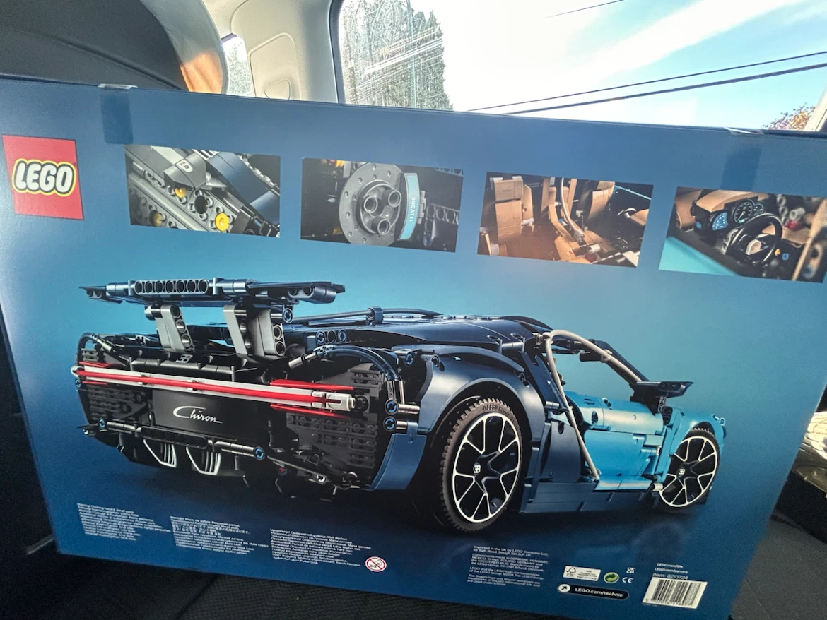 Retired LEGO TECHNIC: Bugatti Chiron (42083) 100% new - photo 4