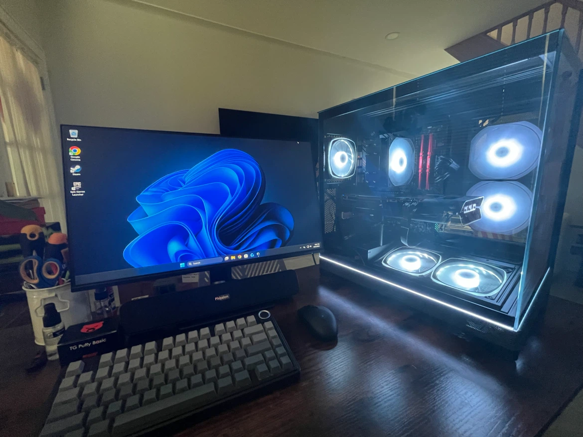 🚀 High-Performance Gaming PC: 5600X / RX 6800  - Gaming Beast