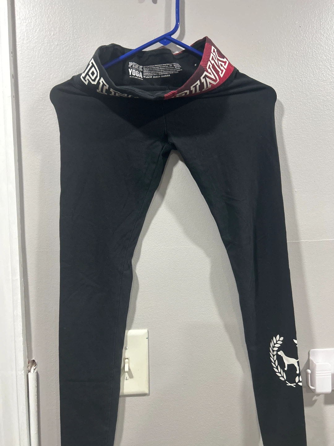 PINK  Yoga Leggings XS Black Plaid